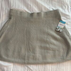 Crown & Ivy Women's Gray Soft Skirt